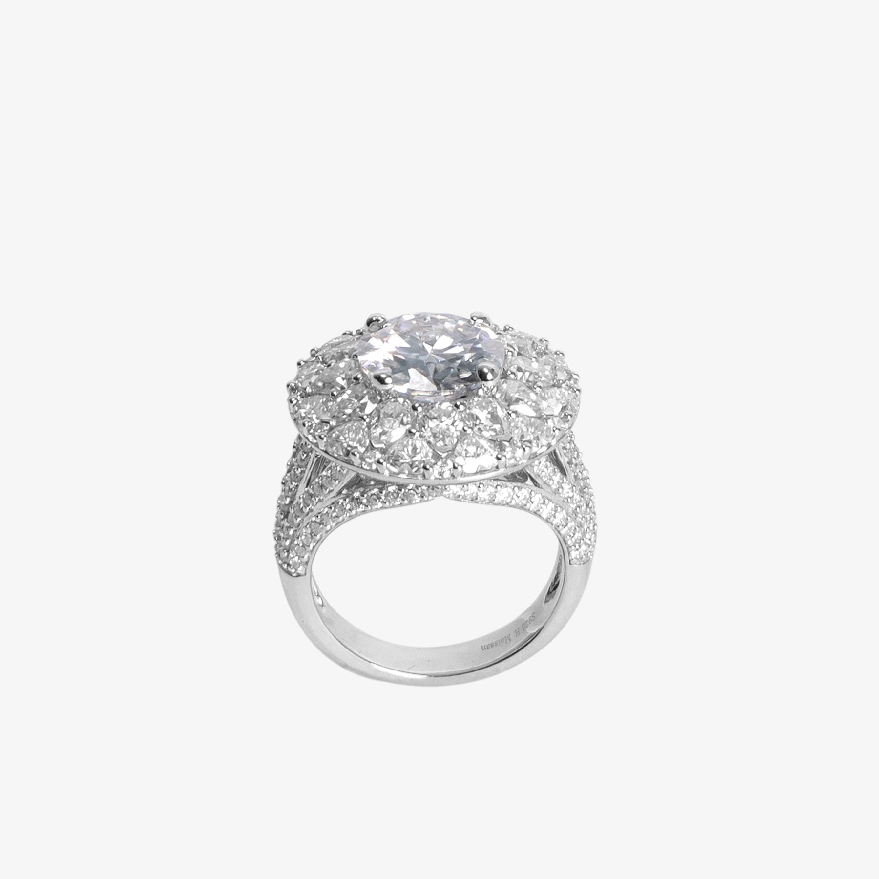 Mozah Ring
