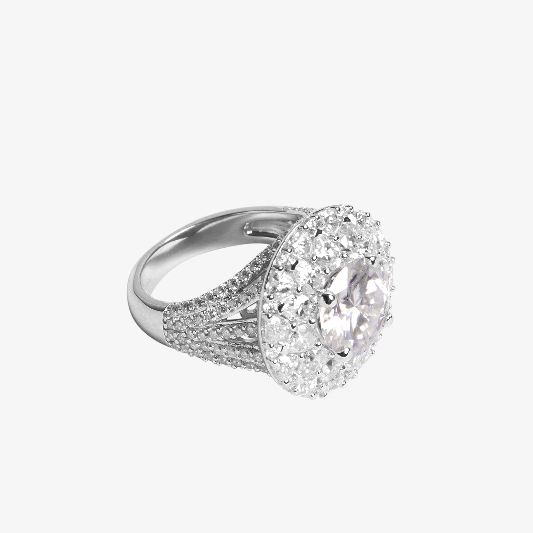 Mozah Ring