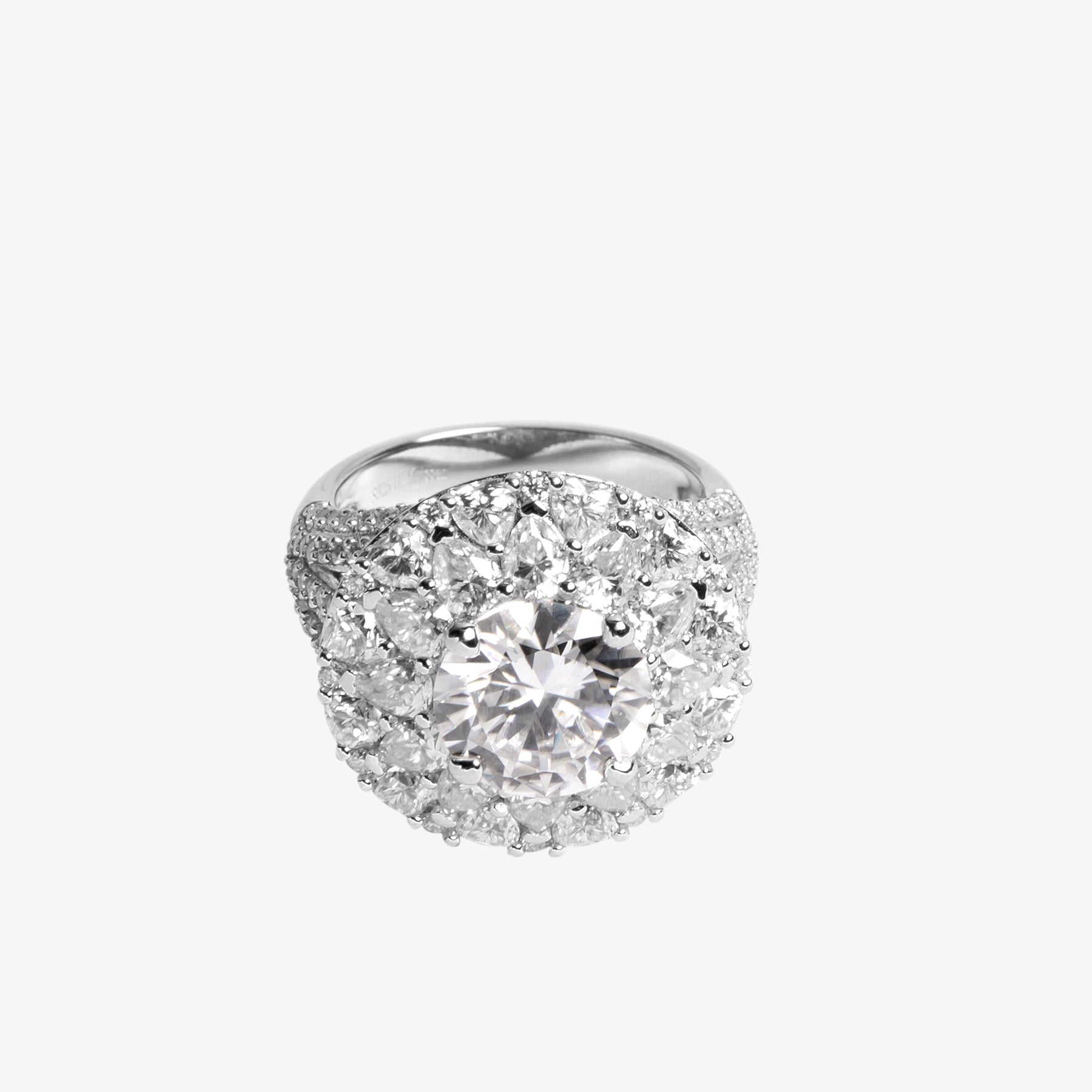 Mozah Ring